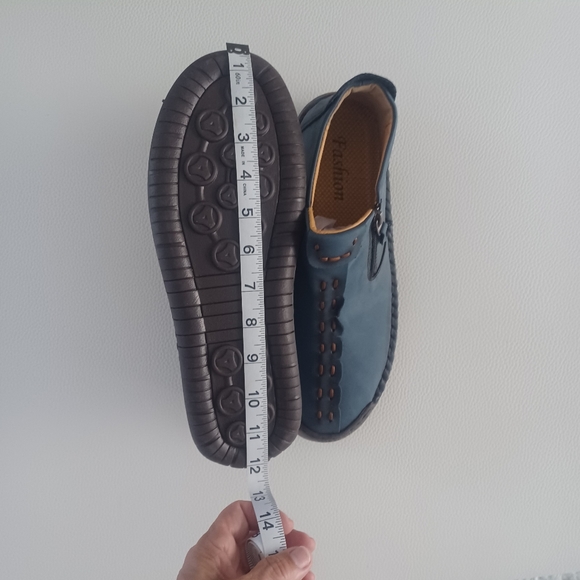 Shoes - Picture 8 of 10